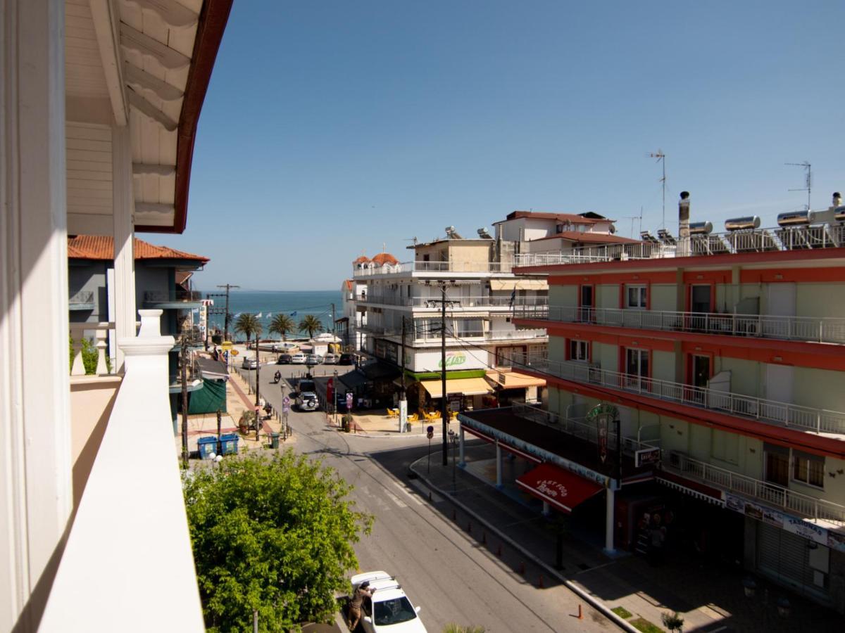 Achillion Aparthotel Paralía Exterior foto