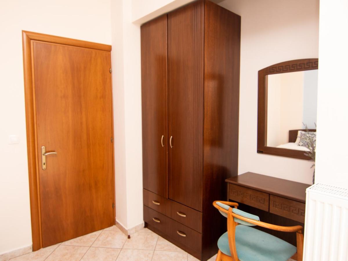 Achillion Aparthotel Paralía Exterior foto